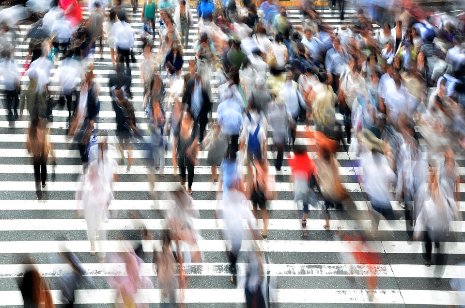 pedestrians-400811_960_720 pedestrians-400811_960_720