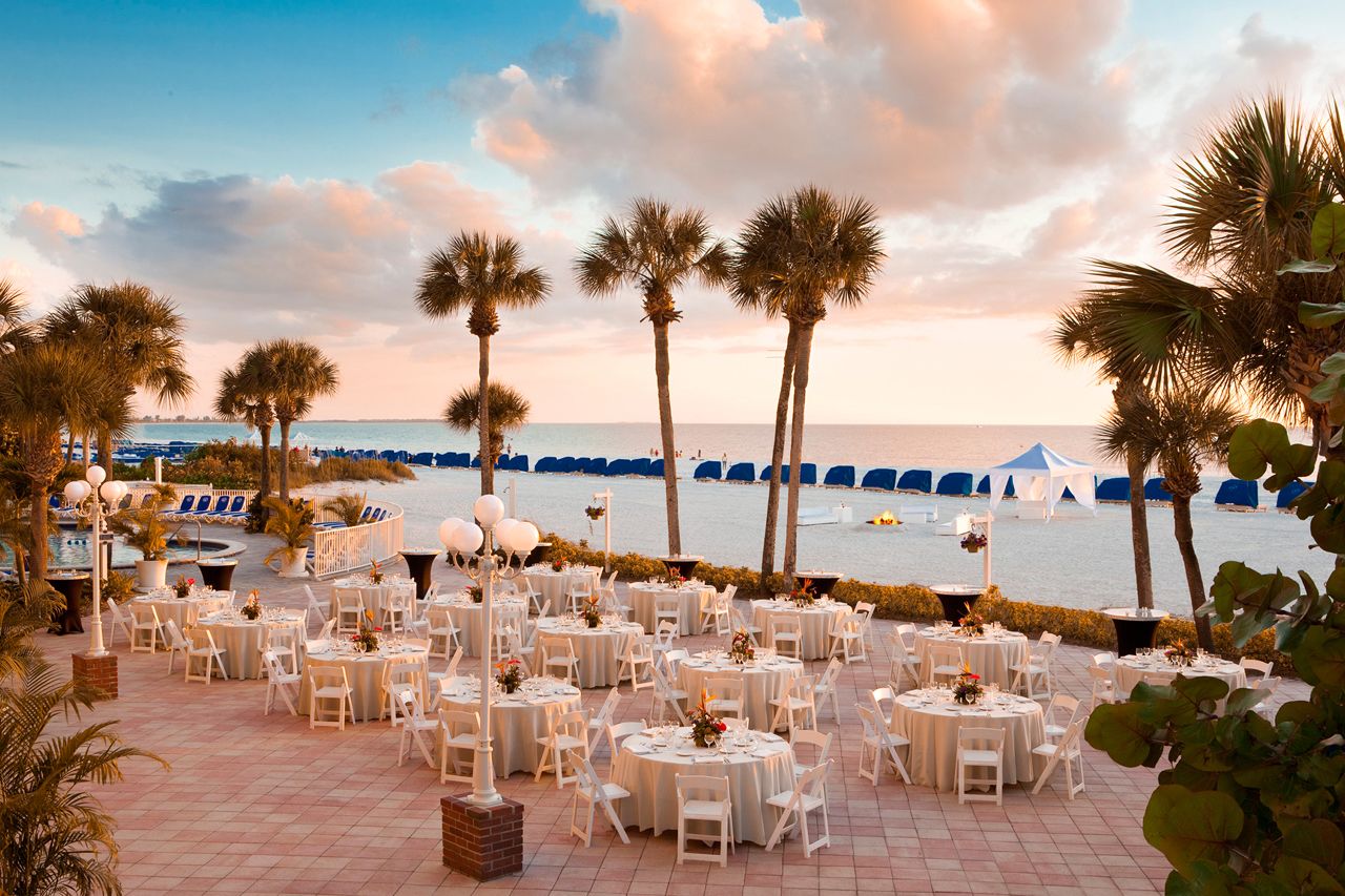 Tables and seats by the bay